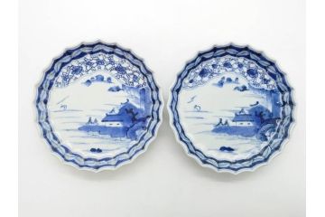 江戸期　古伊万里　染付　山水図　5.7寸　落ち着いた佇まいが魅力の中皿2枚セット(風景、和皿、和食器、なます皿、変形皿、五寸七分)(R-079574)