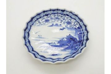 江戸期　古伊万里　染付　山水図　5.7寸　細部まで絵付けされた見事な中皿2枚セット(風景、和皿、和食器、なます皿、変形皿、五寸七分)(R-079575)