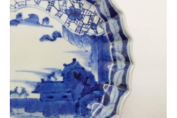 江戸期　古伊万里　染付　山水図　5.7寸　細部まで絵付けされた見事な中皿2枚セット(風景、和皿、和食器、なます皿、変形皿、五寸七分)(R-079575)