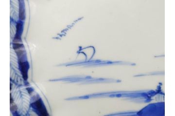 江戸期　古伊万里　染付　山水図　5.7寸　細部まで絵付けされた見事な中皿2枚セット(風景、和皿、和食器、なます皿、変形皿、五寸七分)(R-079575)
