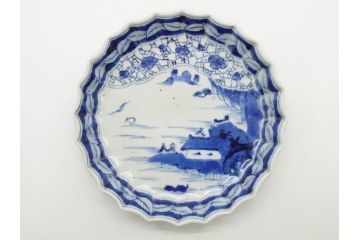 江戸期　古伊万里　染付　山水図　5.7寸　細部まで絵付けされた見事な中皿2枚セット(風景、和皿、和食器、なます皿、変形皿、五寸七分)(R-079575)