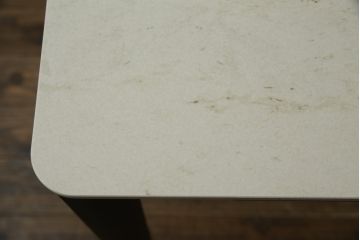 中古　展示品　新品同様品　arflex(アルフレックス)　Patrick Norguet(パトリック・ノルゲ)デザイン　IENA(イエナ)　DEKTON(デクトン)　無駄のない洗練されたデザインが素敵なダイニングテーブル(食卓、6人掛け、作業台、ミーティングテーブル、会議テーブル、打ち合わせテーブル)(定価約123万円)(R-079576)