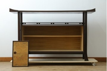 和製ヴィンテージ　欅(ケヤキ)材　雅なデザインの脚付き茶棚　(R-079577)