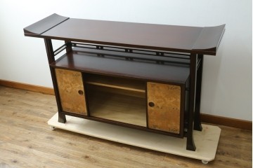 和製ヴィンテージ　欅(ケヤキ)材　雅なデザインの脚付き茶棚　(R-079577)