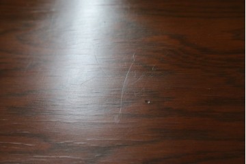 和製ヴィンテージ　欅(ケヤキ)材　雅なデザインの脚付き茶棚　(R-079577)