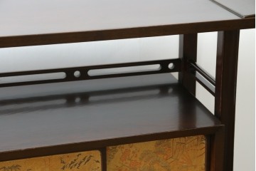 和製ヴィンテージ　欅(ケヤキ)材　雅なデザインの脚付き茶棚　(R-079577)