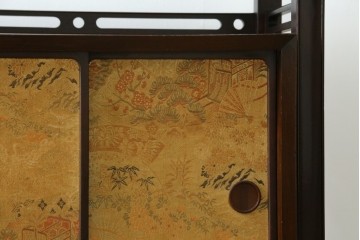 和製ヴィンテージ　欅(ケヤキ)材　雅なデザインの脚付き茶棚　(R-079577)