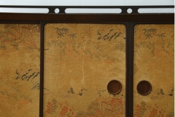 和製ヴィンテージ　欅(ケヤキ)材　雅なデザインの脚付き茶棚　(R-079577)