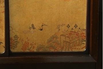 和製ヴィンテージ　欅(ケヤキ)材　雅なデザインの脚付き茶棚　(R-079577)