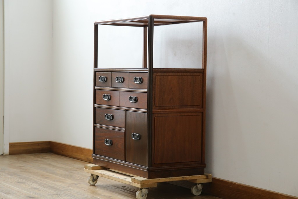 和製ビンテージ　美品!!　力峯作　総紫檀(シタン)材　内部桐(キリ)材　引き出し8杯付きで収納力も抜群の飾り棚　定価推定約60万円　(R-079588)