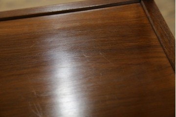 和製ビンテージ　美品!!　力峯作　総紫檀(シタン)材　内部桐(キリ)材　引き出し8杯付きで収納力も抜群の飾り棚　定価推定約60万円　(R-079588)