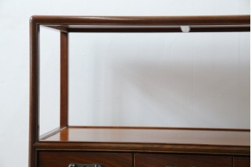 和製ビンテージ　美品!!　力峯作　総紫檀(シタン)材　内部桐(キリ)材　引き出し8杯付きで収納力も抜群の飾り棚　定価推定約60万円　(R-079588)