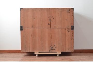 和製アンティーク　前面欅(ケヤキ)材　上杢　惹き込まれるような杢目と金具の装飾が魅力の二段重ね仙台姫箪笥(仙台箪笥、小箪笥、和たんす、衣装タンス、収納箪笥、整理箪笥、時代箪笥、引き出し)(R-079590)
