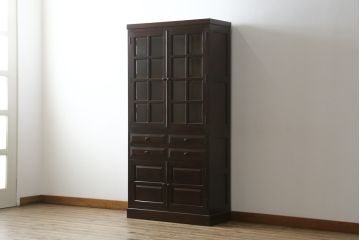 中古　美品　松本民芸家具　シックな空間づくりが叶うG-2型面取り食器棚(カップボード、収納棚、戸棚、飾り棚、本箱、ブックケース、本棚、書棚、ブックシェルフ、キャビネット)(定価約62万円)(R-079593)