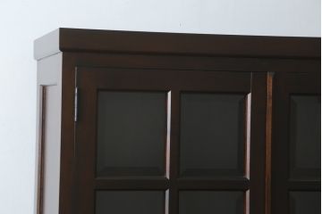 中古　美品　松本民芸家具　シックな空間づくりが叶うG-2型面取り食器棚(カップボード、収納棚、戸棚、飾り棚、本箱、ブックケース、本棚、書棚、ブックシェルフ、キャビネット)(定価約62万円)(R-079593)