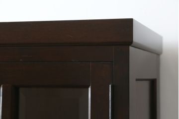 中古　美品　松本民芸家具　シックな空間づくりが叶うG-2型面取り食器棚(カップボード、収納棚、戸棚、飾り棚、本箱、ブックケース、本棚、書棚、ブックシェルフ、キャビネット)(定価約62万円)(R-079593)