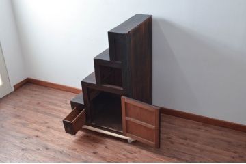 和製アンティーク　和モダンテイストのお部屋づくりにおすすめの小振りな階段箪笥(和たんす、収納タンス、整理箪笥、引き出し)(R-079595)