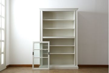 和製アンティーク　ナラ(楢)材　古い洋館で使用!!　ペイントリメイク　アンティークホワイトカラーが素敵な収納棚(食器棚、本箱、ブックケース、店舗什器、陳列棚、キャビネット)(R-079596)