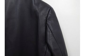 スペイン　LOEWE(ロエベ)　羊革　サイズ46　ラムレザージャケット(シープスキン、アウター、メンズ、男性、黒、ブラック、皮製品、裏地付き)(R-079598)