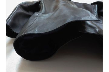 スペイン　LOEWE(ロエベ)　羊革　サイズ46　ラムレザージャケット(シープスキン、アウター、メンズ、男性、黒、ブラック、皮製品、裏地付き)(R-079598)