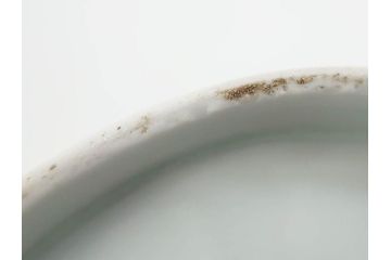 江戸期　古伊万里　染付　線描　蝶花図　約12cm　4寸　爽やかな印象の蓋付き茶碗3客セット(ちょう、蓮?、和食器、どんぶり、蓋茶碗、四寸)(R-079601)