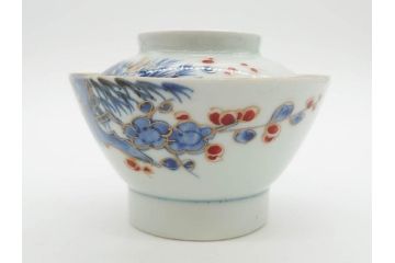 江戸期　古伊万里　染付　色絵　梅　約11cm　3.7寸　食卓を明るく彩る蓋付き茶碗4客セット(金彩、鳥、松、花十字、和食器、蓋茶碗、どんぶり、三寸七分)(R-079602)