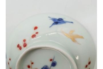 江戸期　古伊万里　染付　色絵　梅　約11cm　3.7寸　食卓を明るく彩る蓋付き茶碗4客セット(金彩、鳥、松、花十字、和食器、蓋茶碗、どんぶり、三寸七分)(R-079602)
