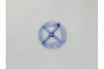 江戸期　古伊万里　染付　色絵　梅　約11cm　3.7寸　食卓を明るく彩る蓋付き茶碗4客セット(金彩、鳥、松、花十字、和食器、蓋茶碗、どんぶり、三寸七分)(R-079602)