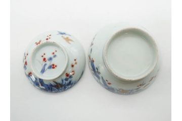 江戸期　古伊万里　染付　色絵　梅　約11cm　3.7寸　食卓を明るく彩る蓋付き茶碗4客セット(金彩、鳥、松、花十字、和食器、蓋茶碗、どんぶり、三寸七分)(R-079602)