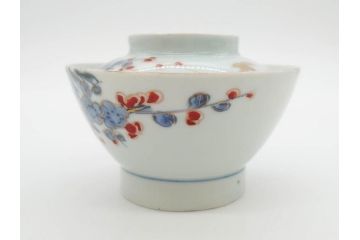 江戸期　古伊万里　染付　色絵　梅　約11cm　3.7寸　食卓を明るく彩る蓋付き茶碗4客セット(金彩、鳥、松、花十字、和食器、蓋茶碗、どんぶり、三寸七分)(R-079602)