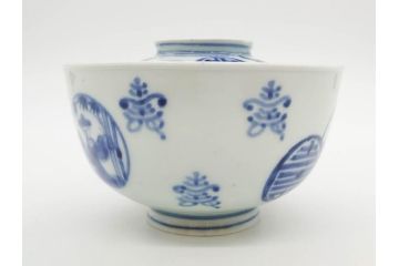 古伊万里　古玩　染付　窓絵　約12cm　4寸　深い味わいを感じる蓋付き茶碗3客セット(中国?、人物、壽、寿、蓋茶碗、和食器、どんぶり、四寸)(R-079606)