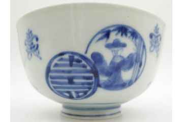 古伊万里　古玩　染付　窓絵　約12cm　4寸　深い味わいを感じる蓋付き茶碗3客セット(中国?、人物、壽、寿、蓋茶碗、和食器、どんぶり、四寸)(R-079606)