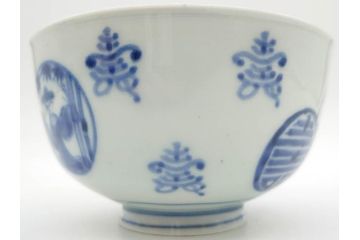 古伊万里　古玩　染付　窓絵　約12cm　4寸　深い味わいを感じる蓋付き茶碗3客セット(中国?、人物、壽、寿、蓋茶碗、和食器、どんぶり、四寸)(R-079606)