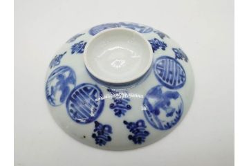 古伊万里　古玩　染付　窓絵　約12cm　4寸　深い味わいを感じる蓋付き茶碗3客セット(中国?、人物、壽、寿、蓋茶碗、和食器、どんぶり、四寸)(R-079606)