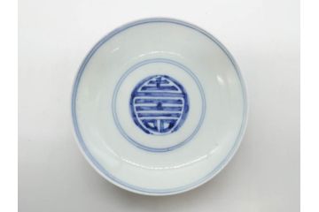 古伊万里　古玩　染付　窓絵　約12cm　4寸　深い味わいを感じる蓋付き茶碗3客セット(中国?、人物、壽、寿、蓋茶碗、和食器、どんぶり、四寸)(R-079606)