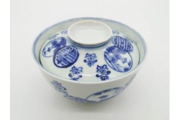古伊万里　古玩　染付　窓絵　約12cm　4寸　深い味わいを感じる蓋付き茶碗3客セット(中国?、人物、壽、寿、蓋茶碗、和食器、どんぶり、四寸)(R-079606)