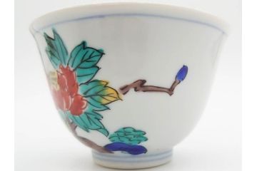 山田義明(号龍山)　九谷焼　花鳥図　約9cm　2.8寸　豊かな色彩が美しい汲出碗5客セット(牡丹、ぼたん、茶器、煎茶道具、湯のみ、湯呑み、共箱付き、和食器、裏印、二寸八分)(R-079610)