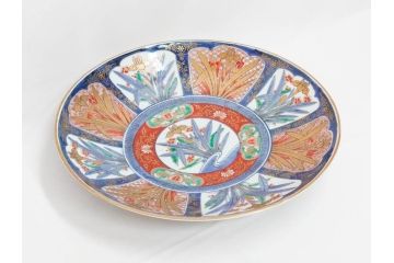 江戸期　古伊万里　染付　色絵　花菖蒲　約48cm　1尺5寸　煌びやかで優雅な大皿(花しょうぶ、花唐草模様、金彩、尺皿、和食器、和皿、一尺五寸)(R-079611)