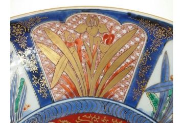 江戸期　古伊万里　染付　色絵　花菖蒲　約48cm　1尺5寸　煌びやかで優雅な大皿(花しょうぶ、花唐草模様、金彩、尺皿、和食器、和皿、一尺五寸)(R-079611)
