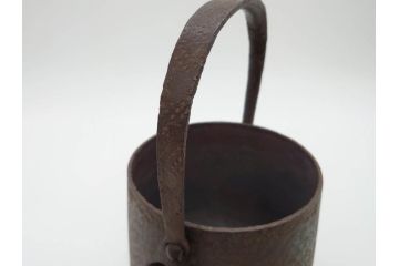 明治44年　三巌堂　未使用　南部　大同生命記念　時を重ねた趣のある南部鉄瓶(三厳堂、湯沸、湯瓶、茶道具、茶器)(R-079614)