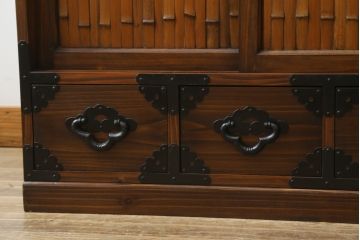 中古　民芸家具　組み立て式　和の情緒あふれる両面使いの階段箪笥(民芸箪笥、収納箪笥、和タンス)(R-079619)