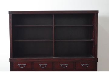 中古　美品　格子デザインが凛とした和を演出する二段重ね水屋箪笥(食器棚、戸棚、収納棚、キャビネット)(R-079620)