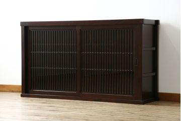 中古　美品　格子デザインが凛とした和を演出する水屋箪笥サイドボード(食器棚、戸棚、収納棚、サイドキャビネット)(R-079621)