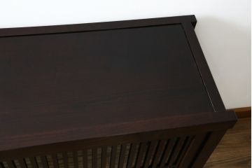 中古　美品　格子デザインが凛とした和を演出する水屋箪笥サイドボード(食器棚、戸棚、収納棚、サイドキャビネット)(R-079621)