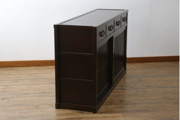 中古　美品　格子デザインが凛とした和を演出する水屋箪笥サイドボード(食器棚、戸棚、収納棚、サイドキャビネット)(R-079622)