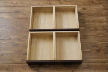 中古　美品　格子デザインが凛とした和を演出する水屋箪笥サイドボード(食器棚、戸棚、収納棚、サイドキャビネット)(R-079622)