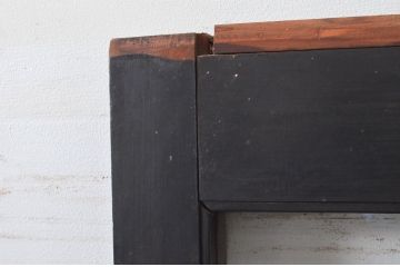 アンティーク建具　モダンなガラス入り升目(マス目)格子蔵戸1枚(玄関戸、格子戸、ガラス戸、引き戸)(R-079623)