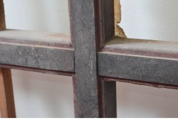 アンティーク建具　障子入り　和モダンな雰囲気を醸し出す升目(マス目)格子蔵戸1枚(引き戸、玄関戸、格子戸、障子戸)(R-079625)
