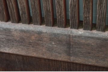 アンティーク建具　堂々とした佇まいが存在感を放つ格子蔵戸1枚(玄関戸、格子戸、引き戸)(R-079626)