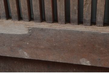 アンティーク建具　堂々とした佇まいが存在感を放つ格子蔵戸1枚(玄関戸、格子戸、引き戸)(R-079626)